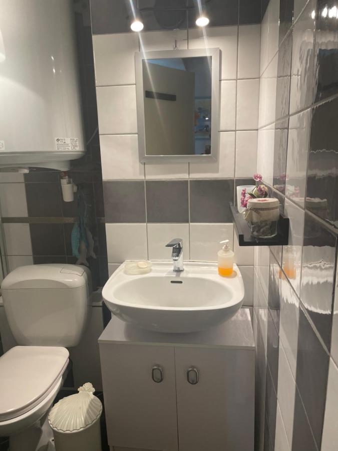 appartement proche mer avec jardin ensoleillé Houlgate Esterno foto